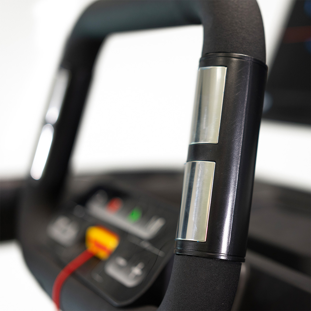 bh-fitness-rx7-multimedia-g6173tft-tapis-roulant-10 image 3