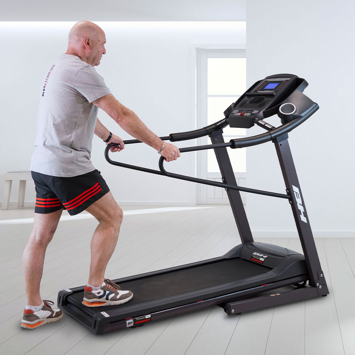 bh-fitness-pioneer-senior-g6484h-tapis-roulant-pieghevole-con-corrimano image 4