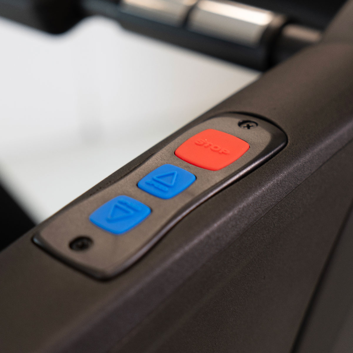 bh-fitness-rs2000-led-g6514-tapis-roulant-design-robusto-bluetooth image 5