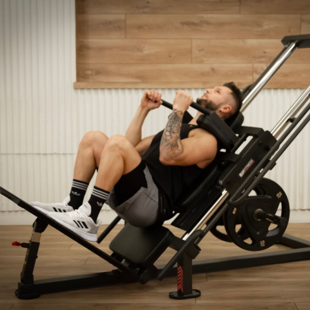 bh-fitness-g530-hack-squat-leg-press-dual image 2